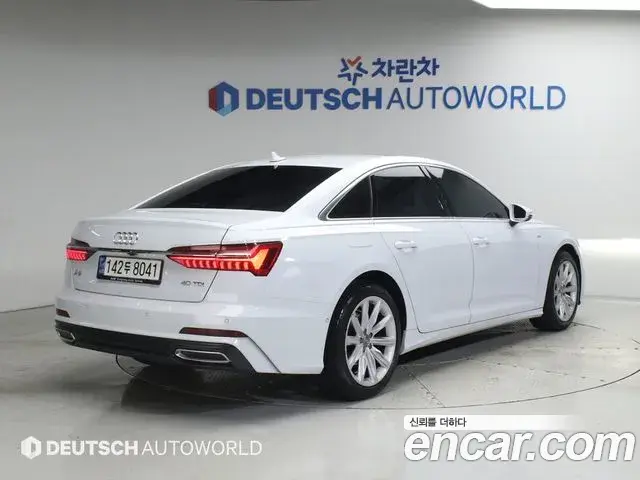 Audi A6 2020 — ფოტო 13/20