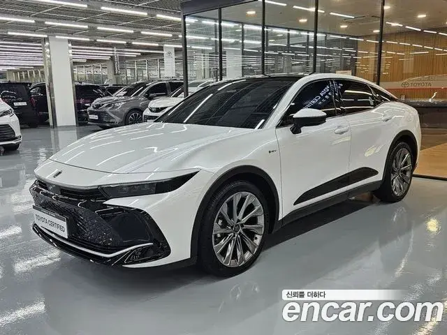 Toyota Crown Crossover 2024 — Şəkil 2/19
