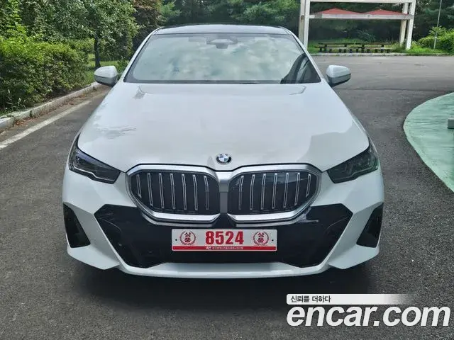 BMW 5 Series 2025 — Şəkil 2/20