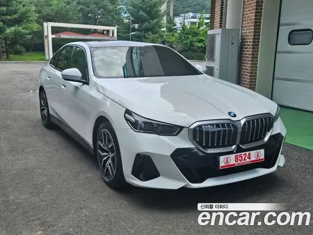 BMW 5 Series 2025 — Şəkil 14/20