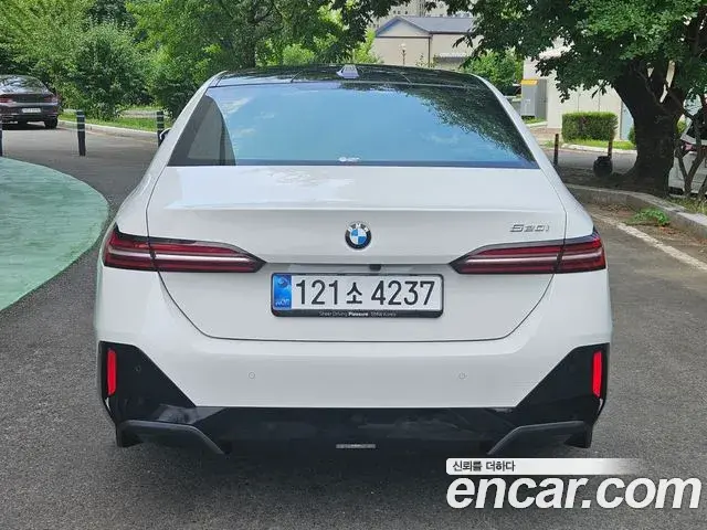 BMW 5 Series 2025 — Şəkil 20/20