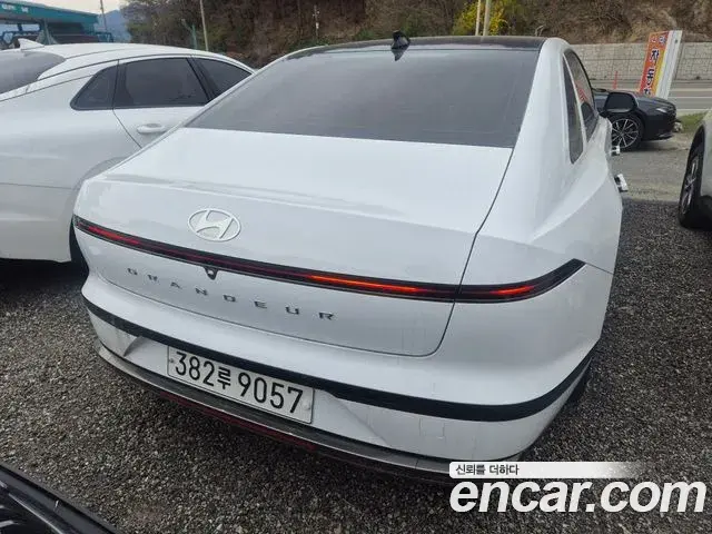 Hyundai Grandeur Hybrid 2022 — Şəkil 3/16