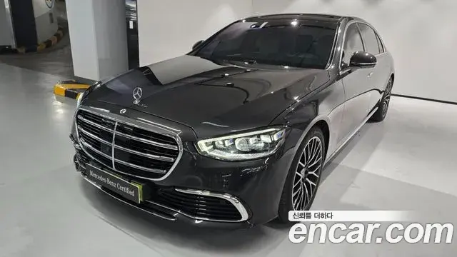 Mercedes-Benz S-Class 2025 — Фото 9/20