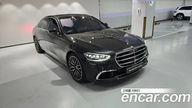 Mercedes-Benz S-Class 2025 — Фото 1/20