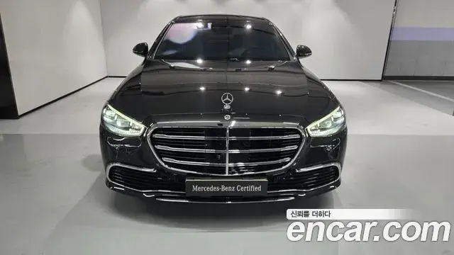Mercedes-Benz S-Class 2025 — Фото 5/20