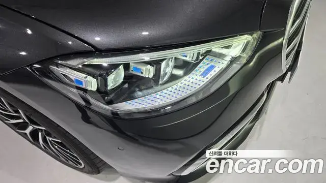Mercedes-Benz S-Class 2025 — Фото 12/20