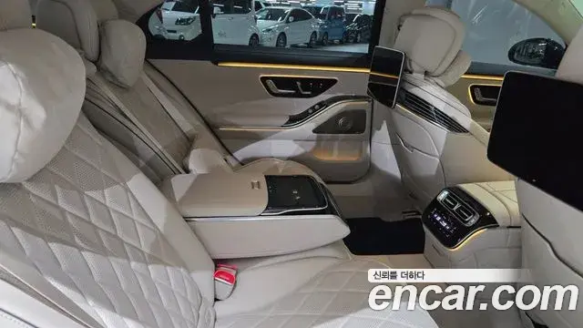 Mercedes-Benz S-Class 2025 — Фото 20/20