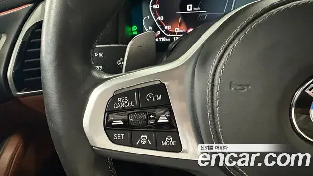 BMW 8 Series 2024 — ფოტო 6/20