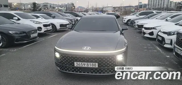 Hyundai Grandeur 2023 — Photo 2/18