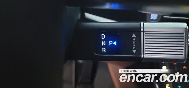 Hyundai Grandeur 2023 — Photo 8/18