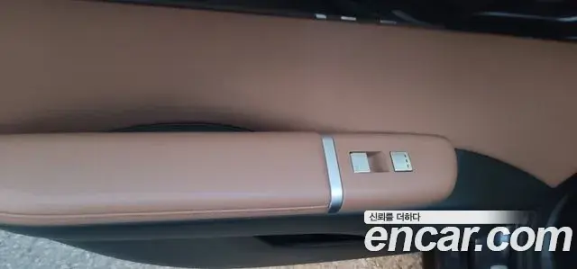 Hyundai Grandeur 2023 — Photo 17/18