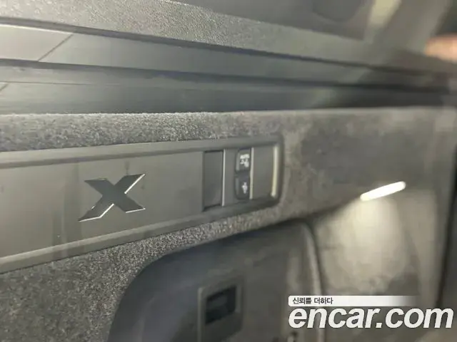 BMW X5 2025 — ფოტო 13/19