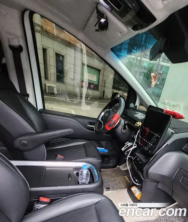 Hyundai Staria 2021 — ფოტო 4/10