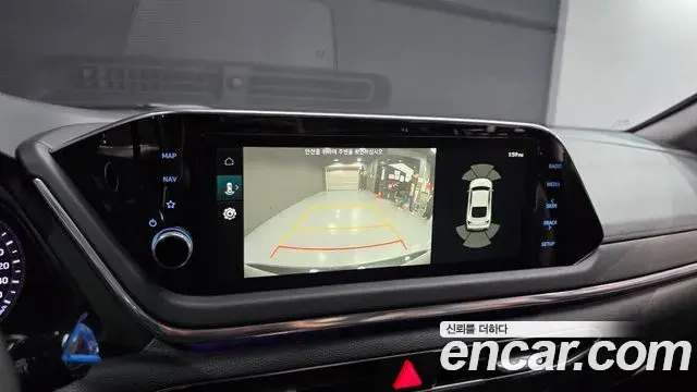 Hyundai Sonata Hybrid 2021 — Photo 13/30