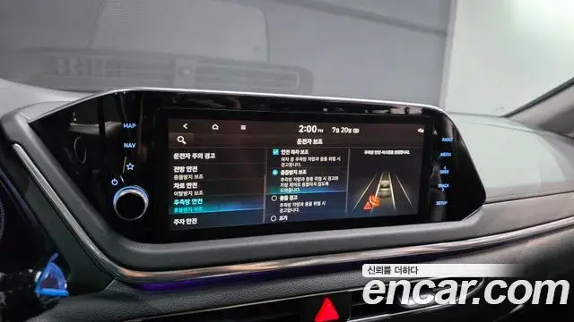 Hyundai Sonata Hybrid 2021 — Photo 30/30