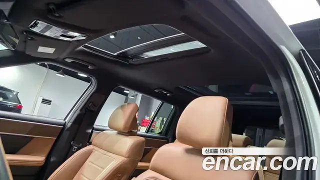Hyundai Santa Fe 2024 — ფოტო 31/35