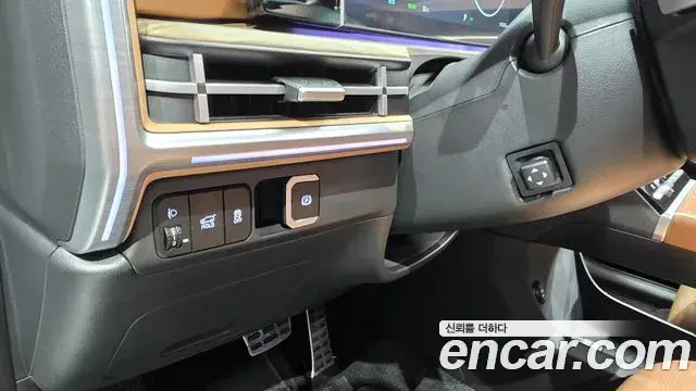 Hyundai Santa Fe 2024 — ფოტო 11/35