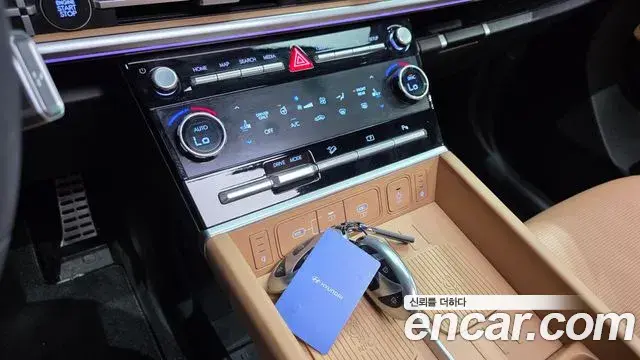 Hyundai Santa Fe 2024 — ფოტო 23/35
