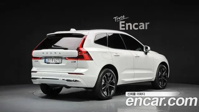 Volvo XC60 2025 — Photo 5/31