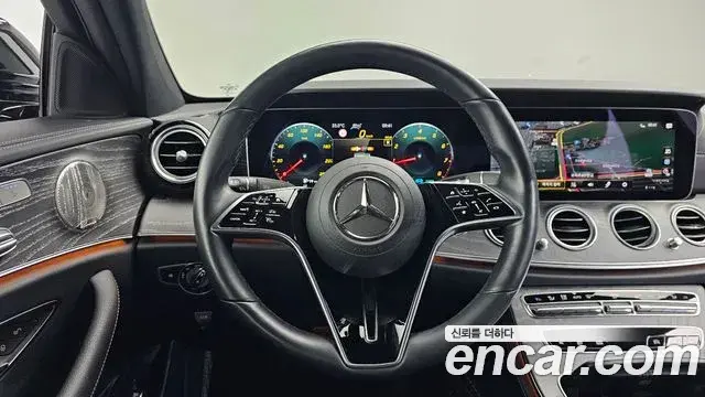 Mercedes-Benz E-Class 2022 — ფოტო 9/34