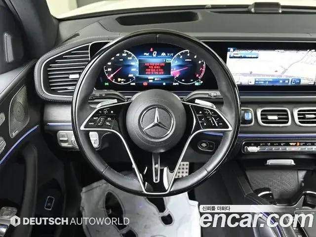 Mercedes-Benz GLS-Class 2025 — Photo 13/20