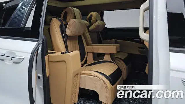 Kia Carnival 2021 — Photo 11/20
