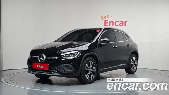 Mercedes-Benz GLA-Class 2021 — Фото 1/20