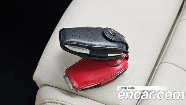 Mercedes-Benz GLA-Class 2021 — Photo 18/32