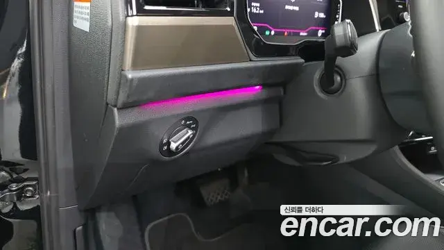 Volkswagen Jetta 2021 — Photo 27/35