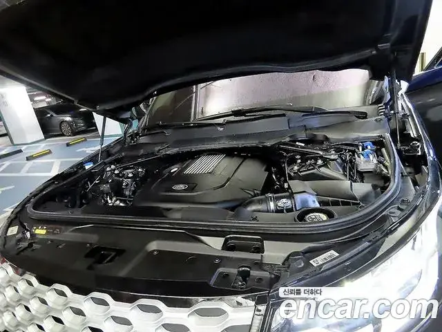 Land Rover Discovery 5 2018 — ფოტო 1/20