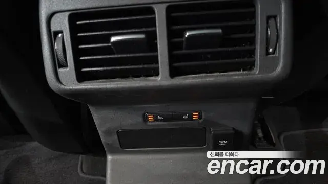 Land Rover Range Rover Velar 2021 — Şəkil 24/32