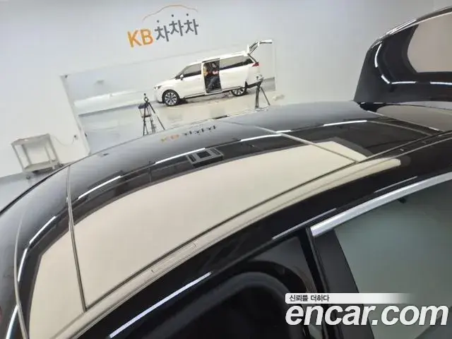 Mercedes-Benz S-Class 2024 — ფოტო 17/18