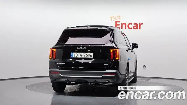 Kia Sorento 2024 — ფოტო 20/34