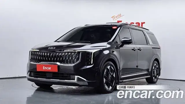 Kia Carnival 2024 — ფოტო 15/35