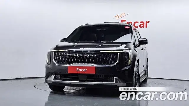 Kia Carnival 2024 — ფოტო 24/35