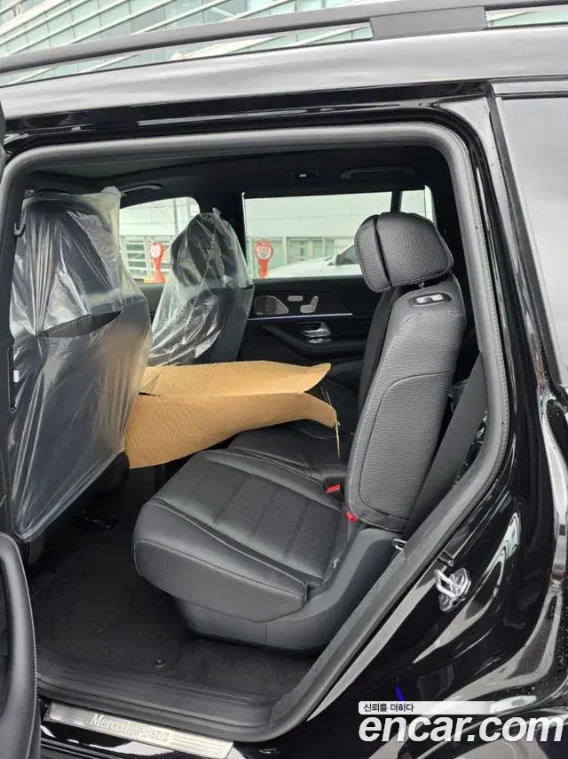 Mercedes-Benz GLS-Class 2026 — ფოტო 2/7