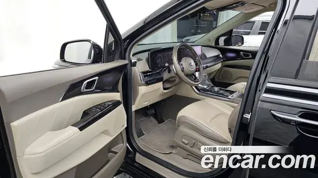 Kia Carnival 2021 — Şəkil 11/37