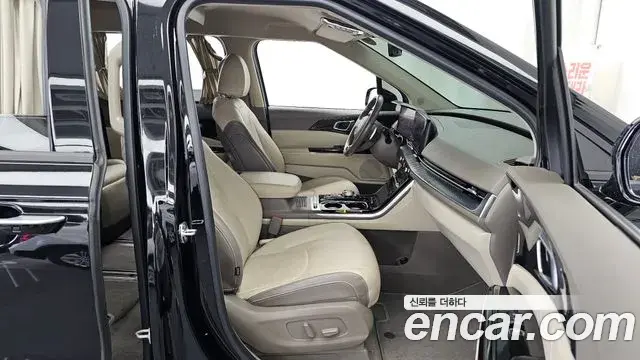 Kia Carnival 2021 — Şəkil 18/37