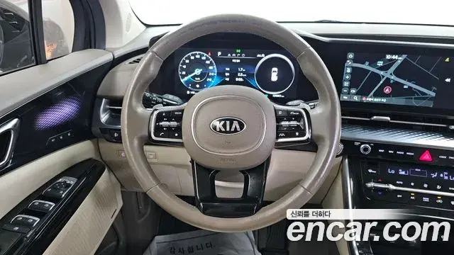 Kia Carnival 2021 — Şəkil 33/37