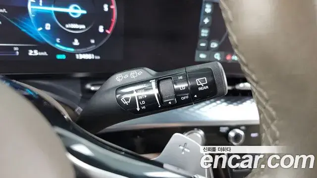 Kia Carnival 2021 — Şəkil 7/37