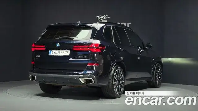 BMW X5 2023 — Фото 2/20