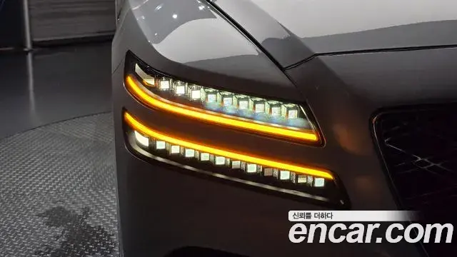 Genesis GV80 2025 — ფოტო 17/33