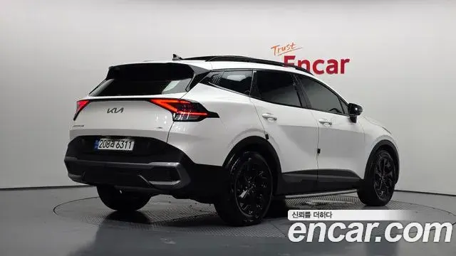 Kia Sportage 2022 — Фото 2/20