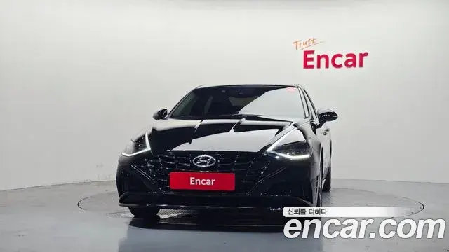 Hyundai Sonata 2022 — Фото 2/20