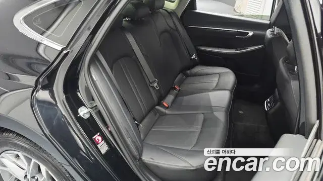 Hyundai Sonata 2022 — Фото 11/20