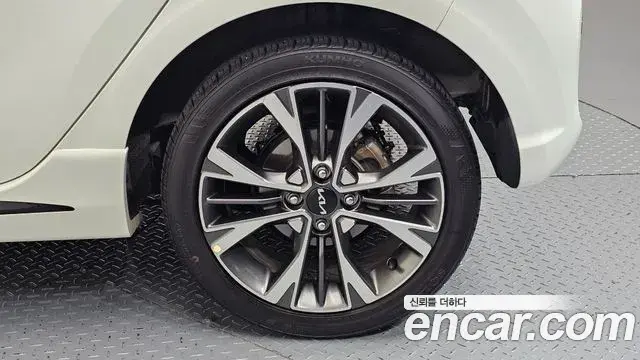 Kia Morning Urban 2023 — Photo 24/30