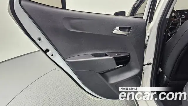Kia Morning Urban 2023 — Photo 28/30