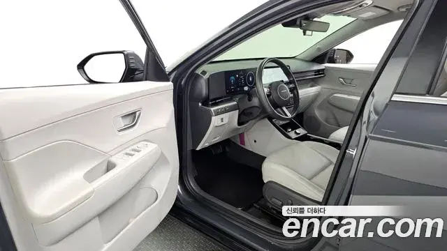 Hyundai Kona 2024 — Фото 10/20