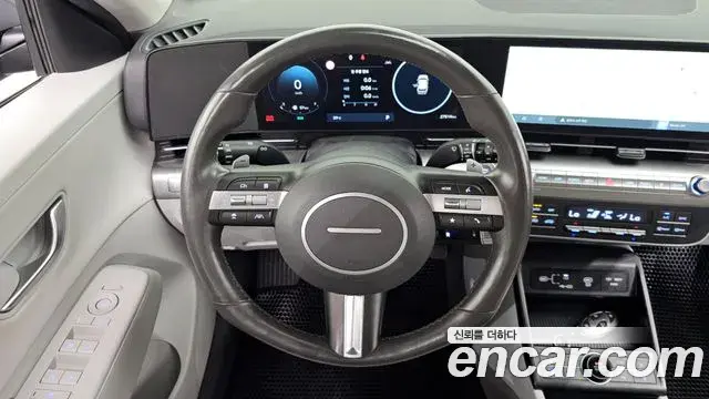 Hyundai Kona 2024 — Фото 13/20