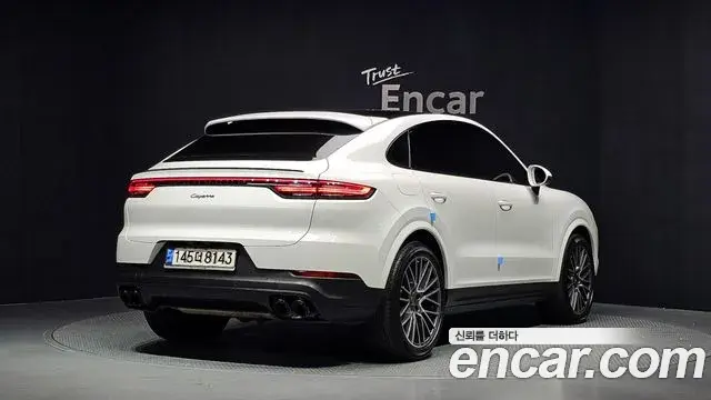 Porsche Cayenne 2020 — ფოტო 20/36